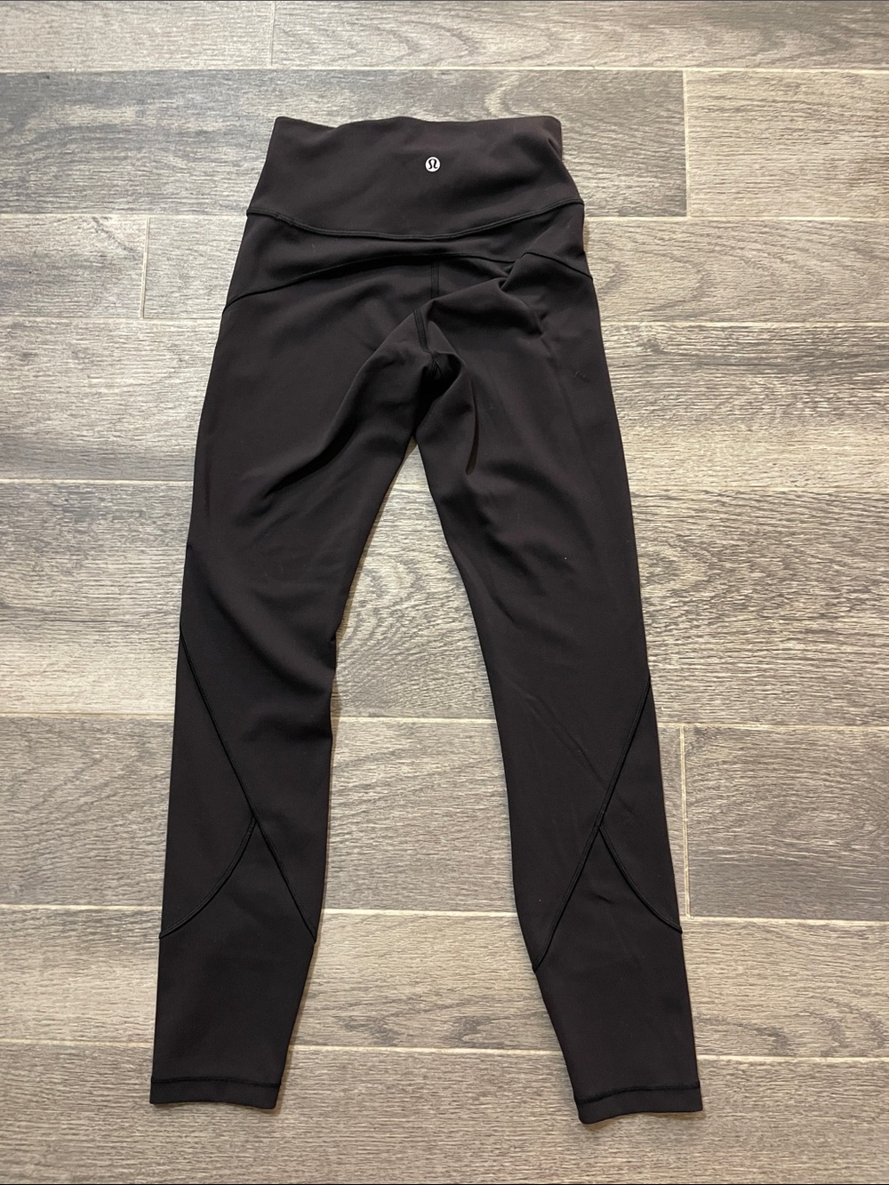 Lululemon In Movement Tight 25” - Picture 2 of 8